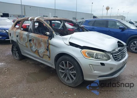 2016 Volvo Xc60 T5 Drive-E Platinum z USA, uszkodzony, nr VIN YV440MDM7G2785649